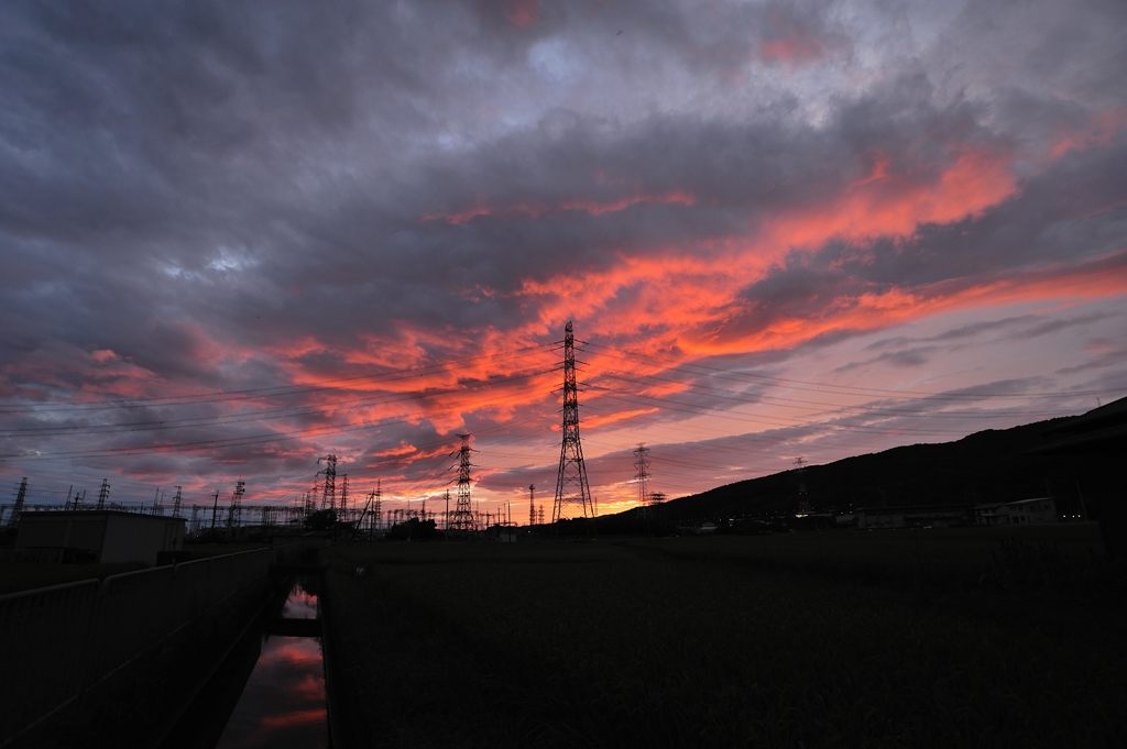 夕塔　横構図