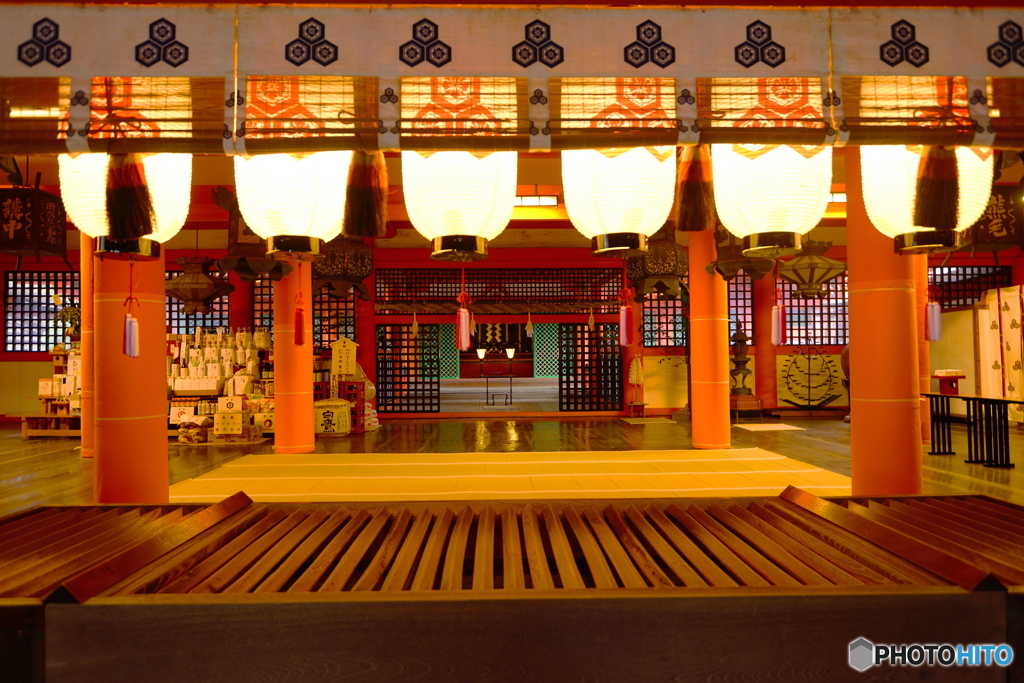 厳島神社本殿