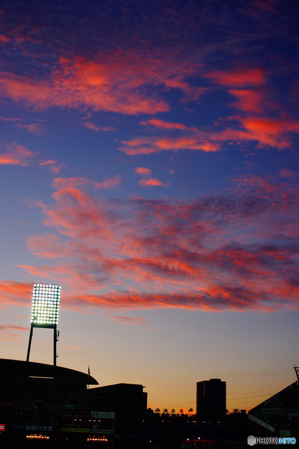 スタジアム夕景-1