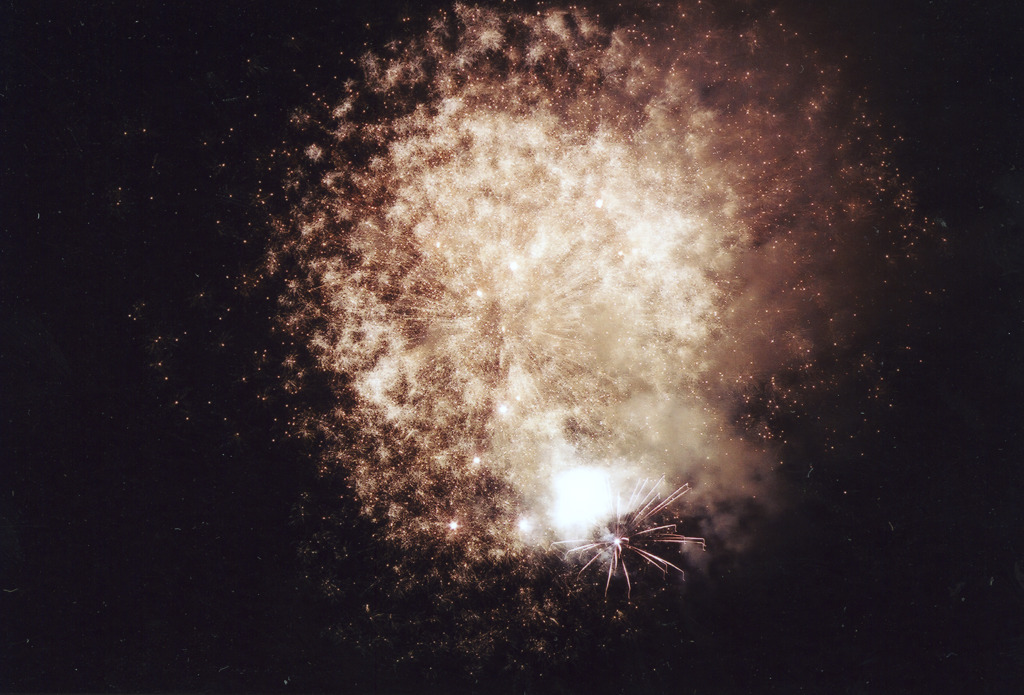 爆発！！