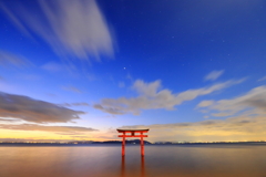 白髭神社夜明け前