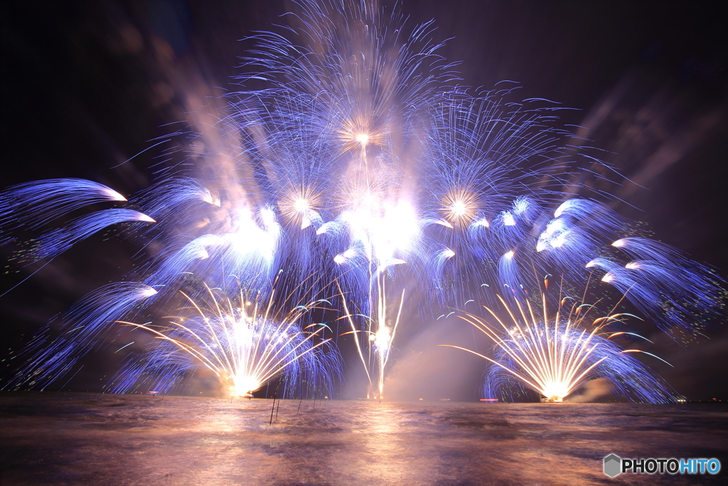 彦根の夜空を彩る花_2