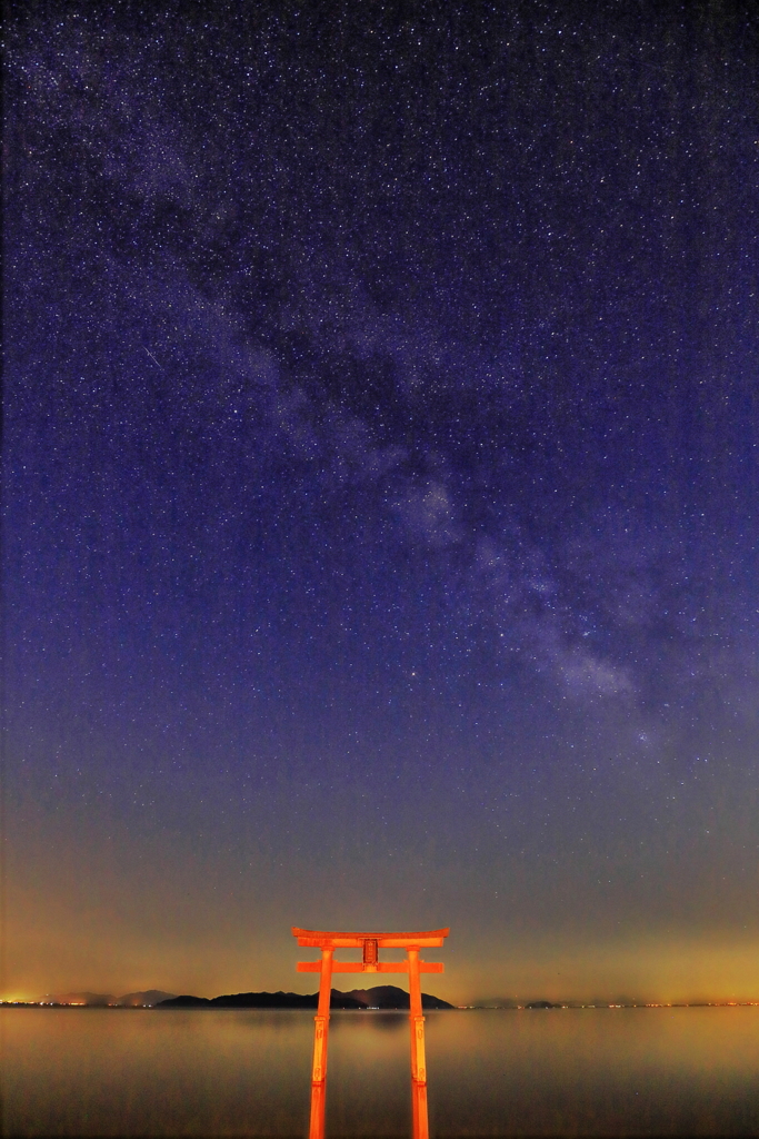 白髭神社湖中鳥居