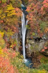 盛秋の駒止の滝