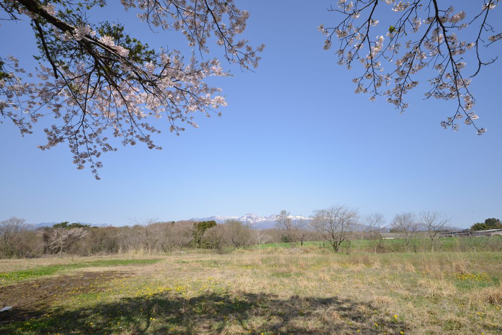 春の那須連山