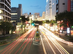 矢場町交差点にて