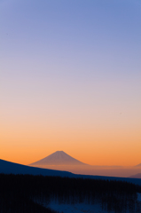 朝日に輝く富士