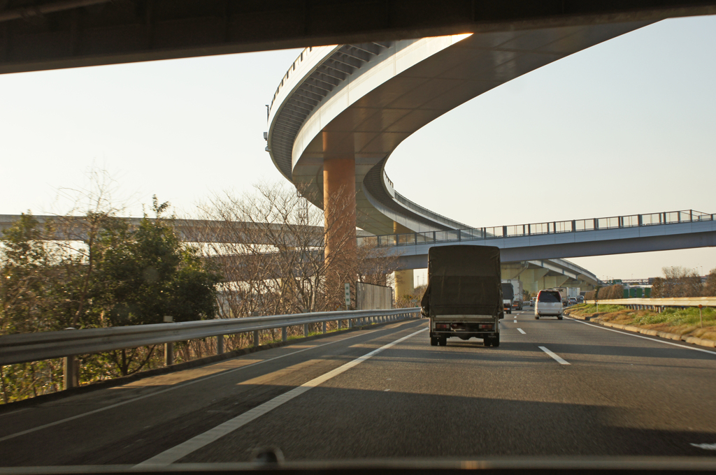 1452m東名高速道路