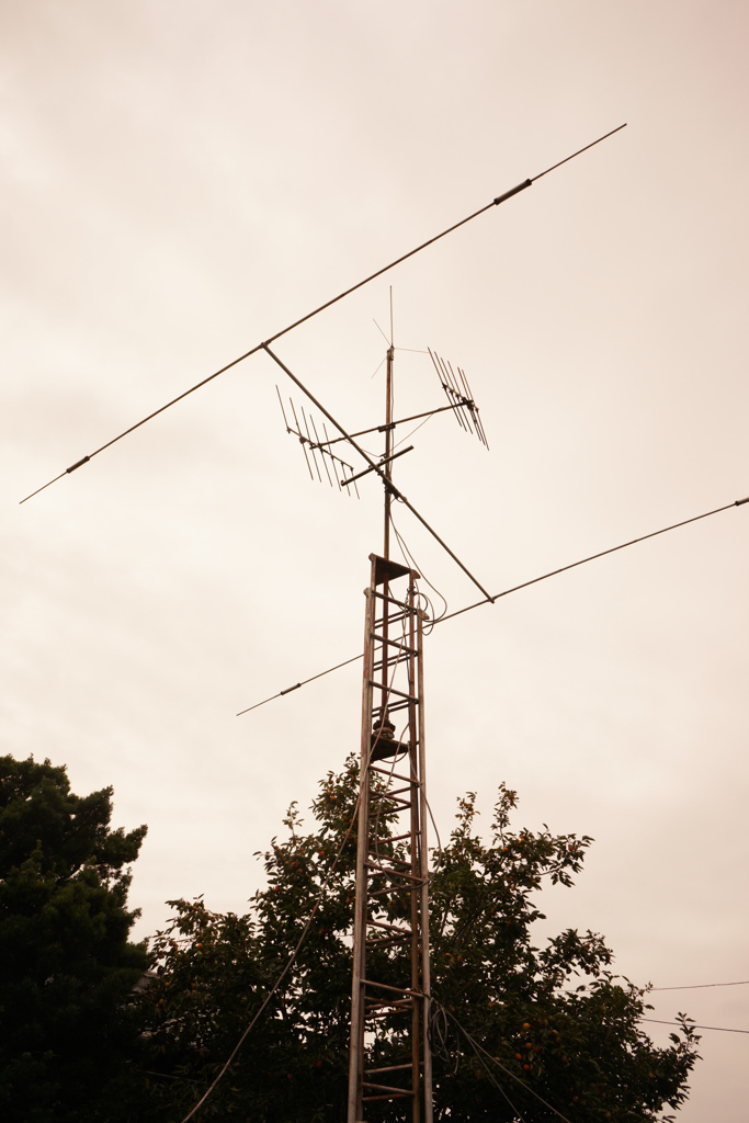 9440m　撤去前の友人のアンテナタワー