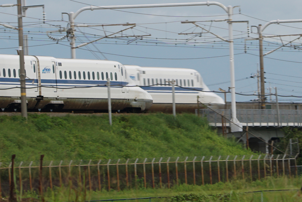 9350tm　競争する新幹線?