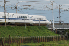 9350tm　競争する新幹線?