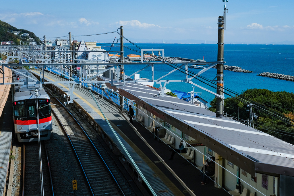 海の見える駅
