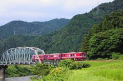 長良川鉄道on長良川