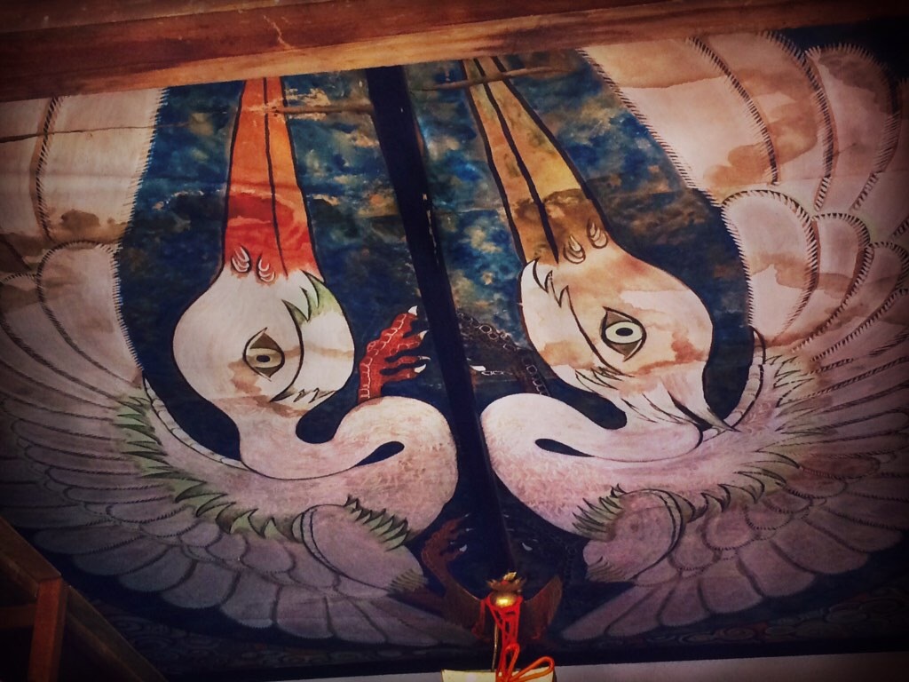 神社の天井