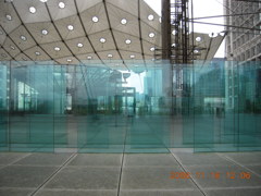 通り抜けられる？