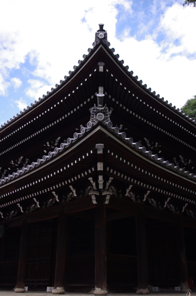 連なる