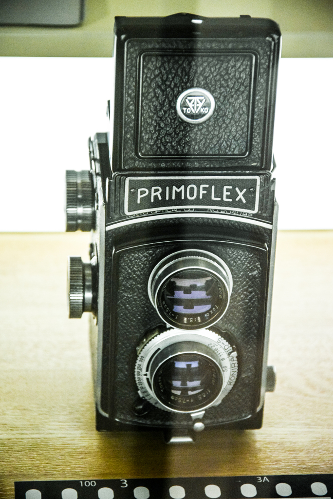 d3300-77