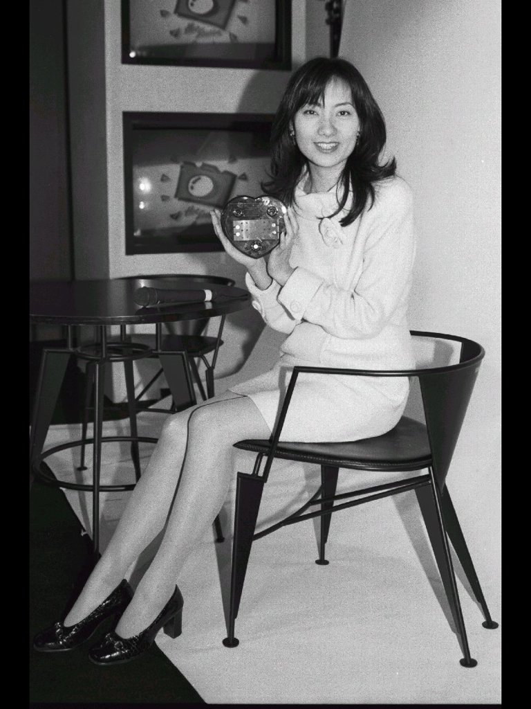 025