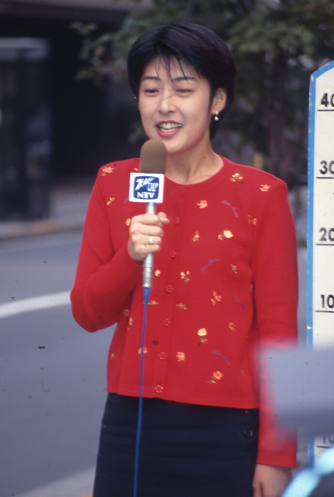 女子アナ007