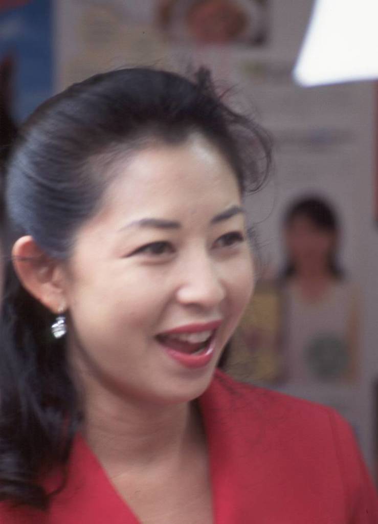 女性アナウンサ－