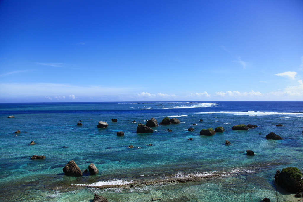 東平安名崎海岸
