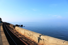 プラットホーム＝海