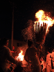 那智美瑛火祭　「火の粉舞う」