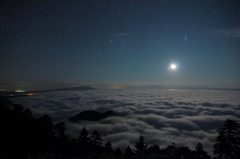 月夜の雲海