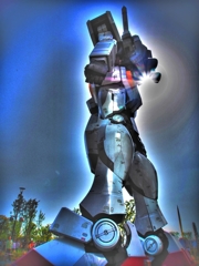 ガンダム大地に立つ！