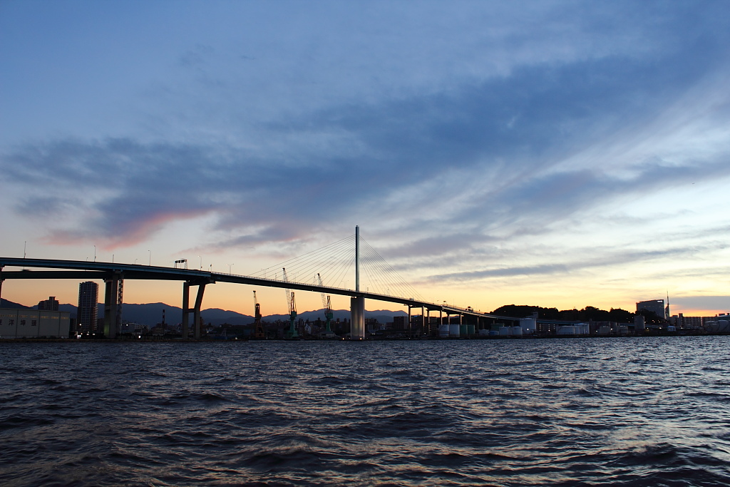 荒津大橋