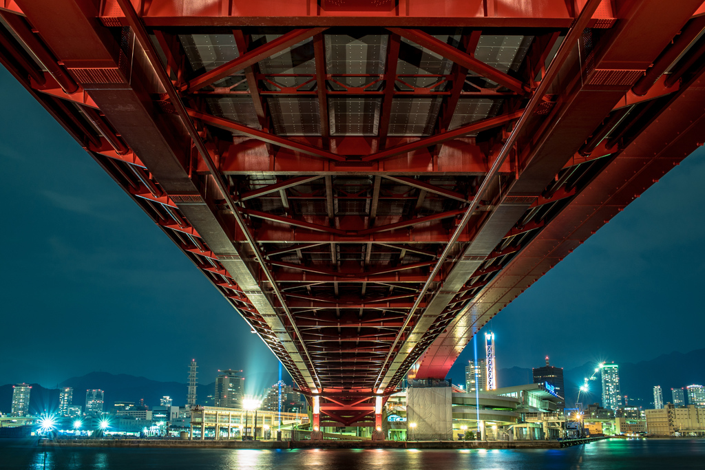 ローアングル（神戸大橋）