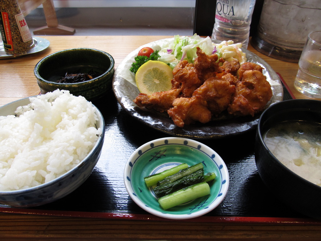 鳥の唐揚定食