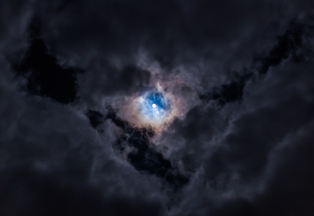 darkness eyes