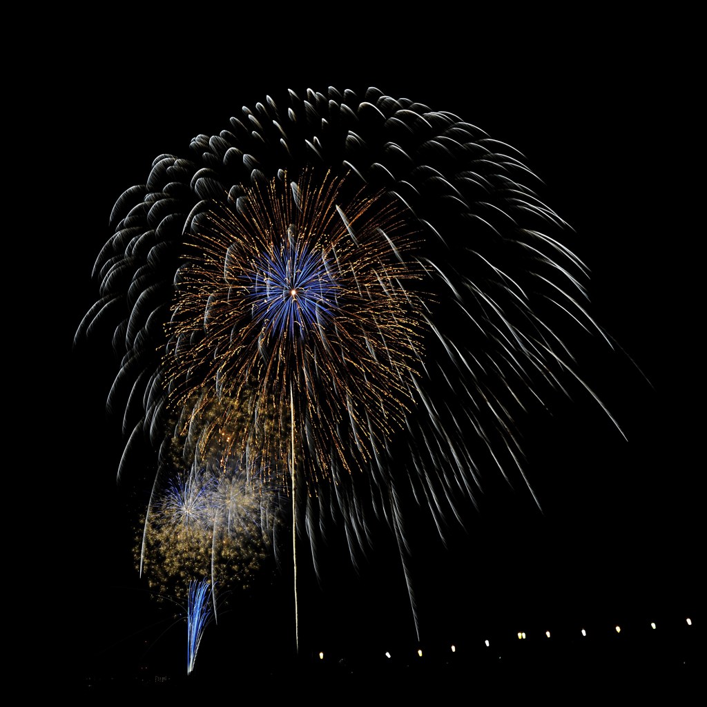 戸田の花火。
F16　３秒