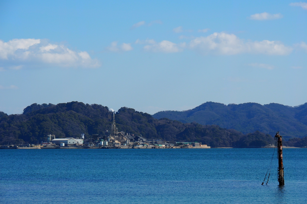 生きている「軍艦島」