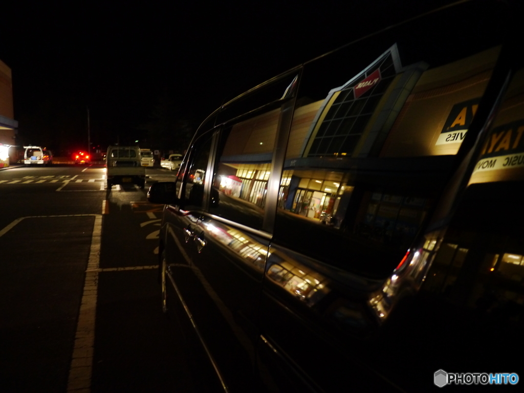 夜の駐車場 ＃ 2
