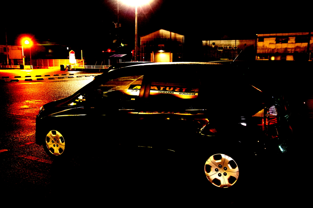 夜の駐車場　6