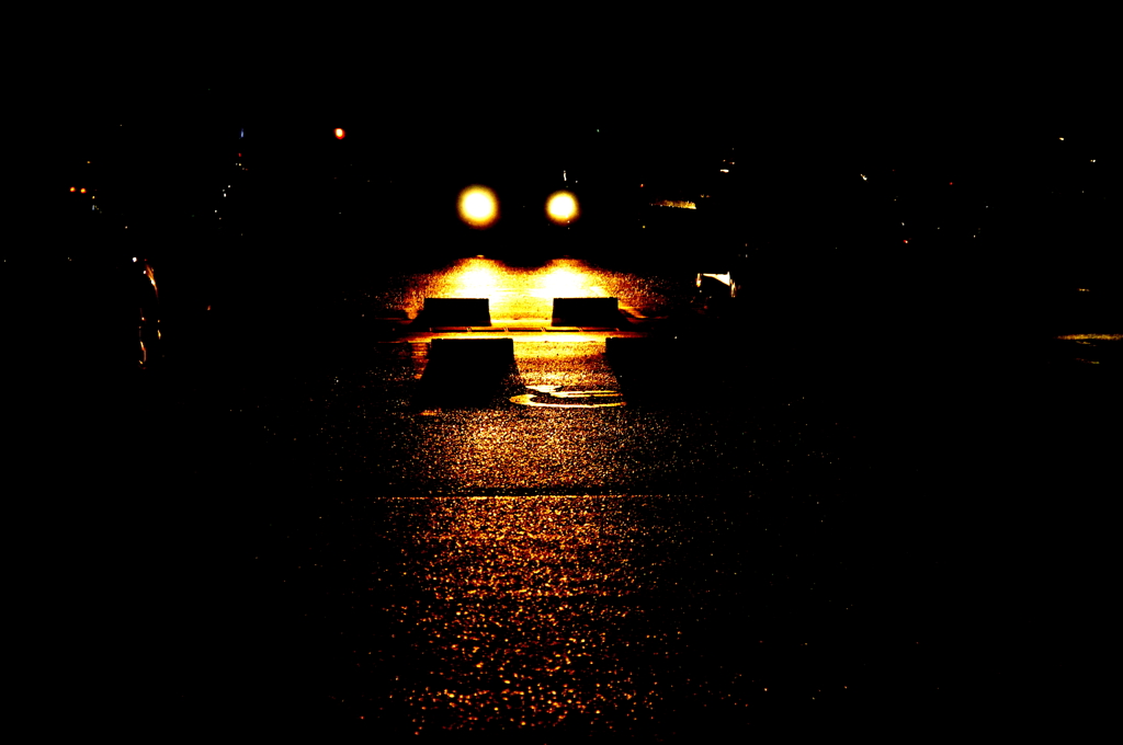 夜の駐車場　4