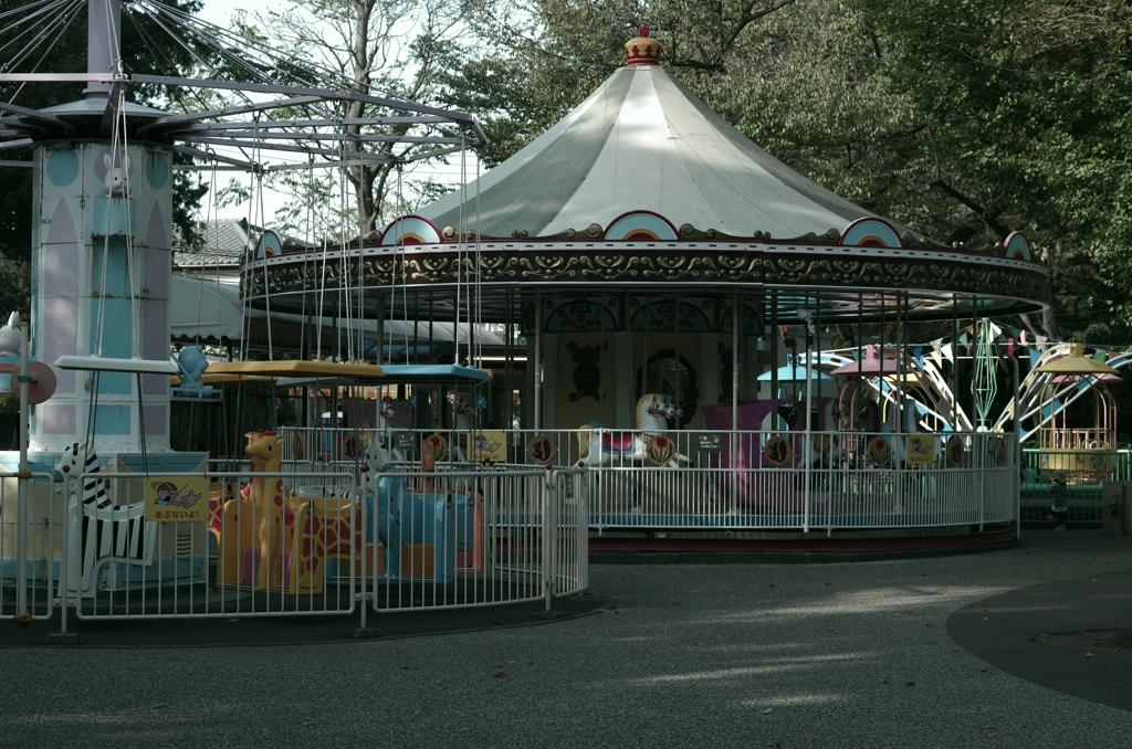 井の頭公園＿淋しい遊園地