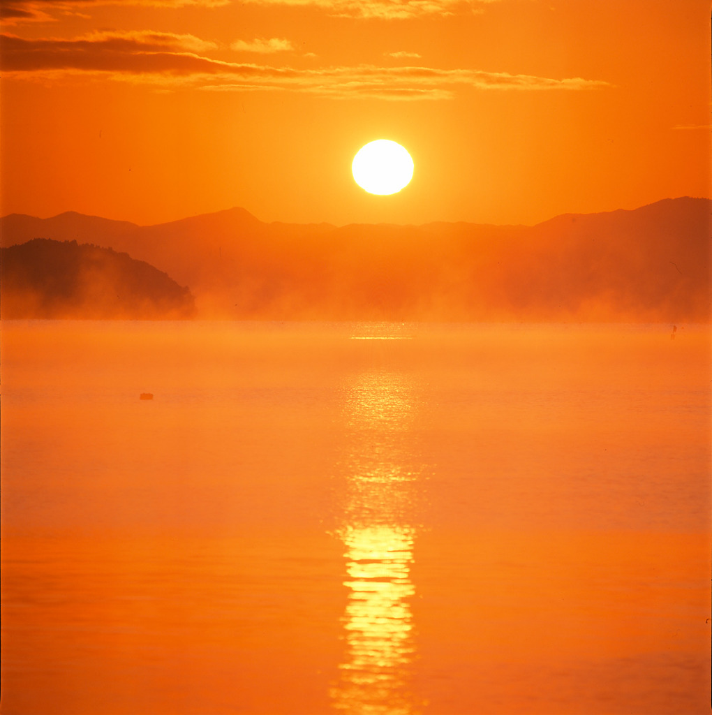 昂揚の湖