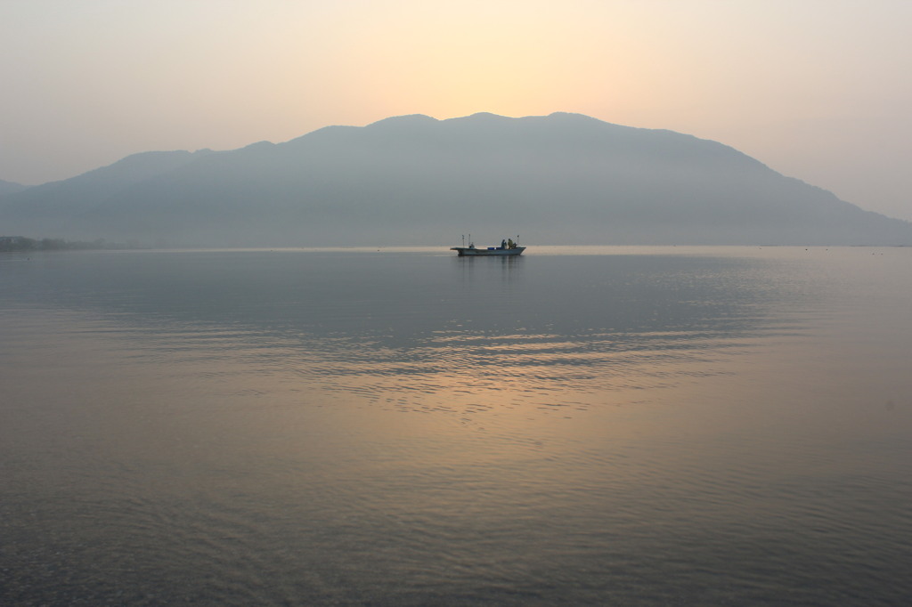 琵琶湖の夜明け4