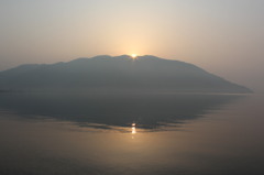 琵琶湖の夜明け2