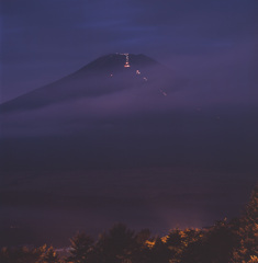 08-9-3登山道の灯り