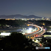 夜中の高速道路