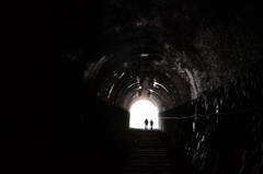 トンネル