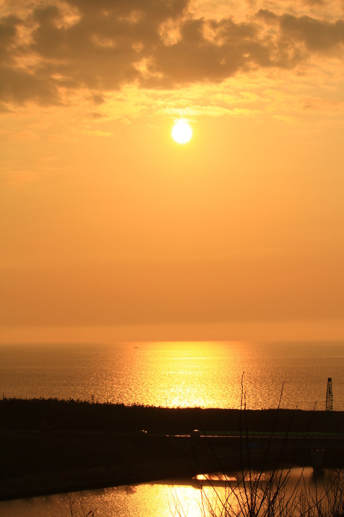 日本海春の夕景