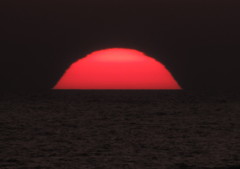 真っ赤な夕日