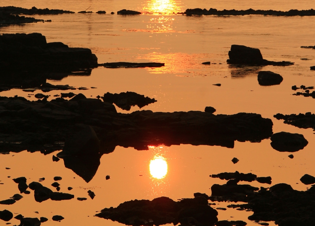 潮だまりの夕景