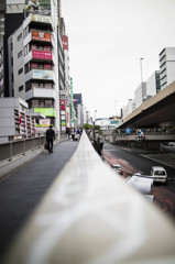 どこまでも続く道・・・のようだ。　EOS M3