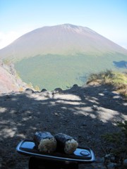 浅間山とおにぎり